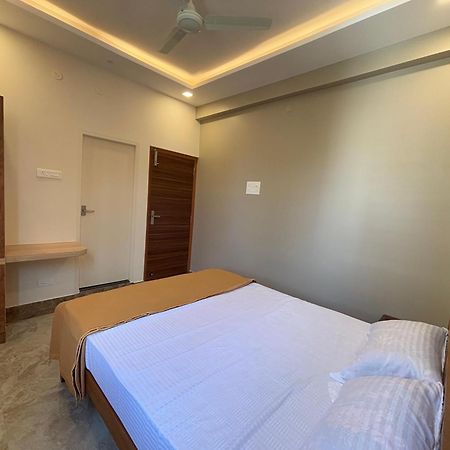 Srirangam Nandavanam Service Apartments Tiruchirappalli Luaran gambar