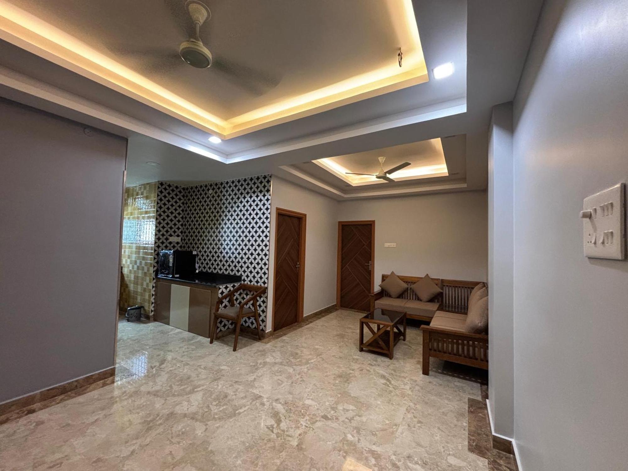 Srirangam Nandavanam Service Apartments Tiruchirappalli Luaran gambar