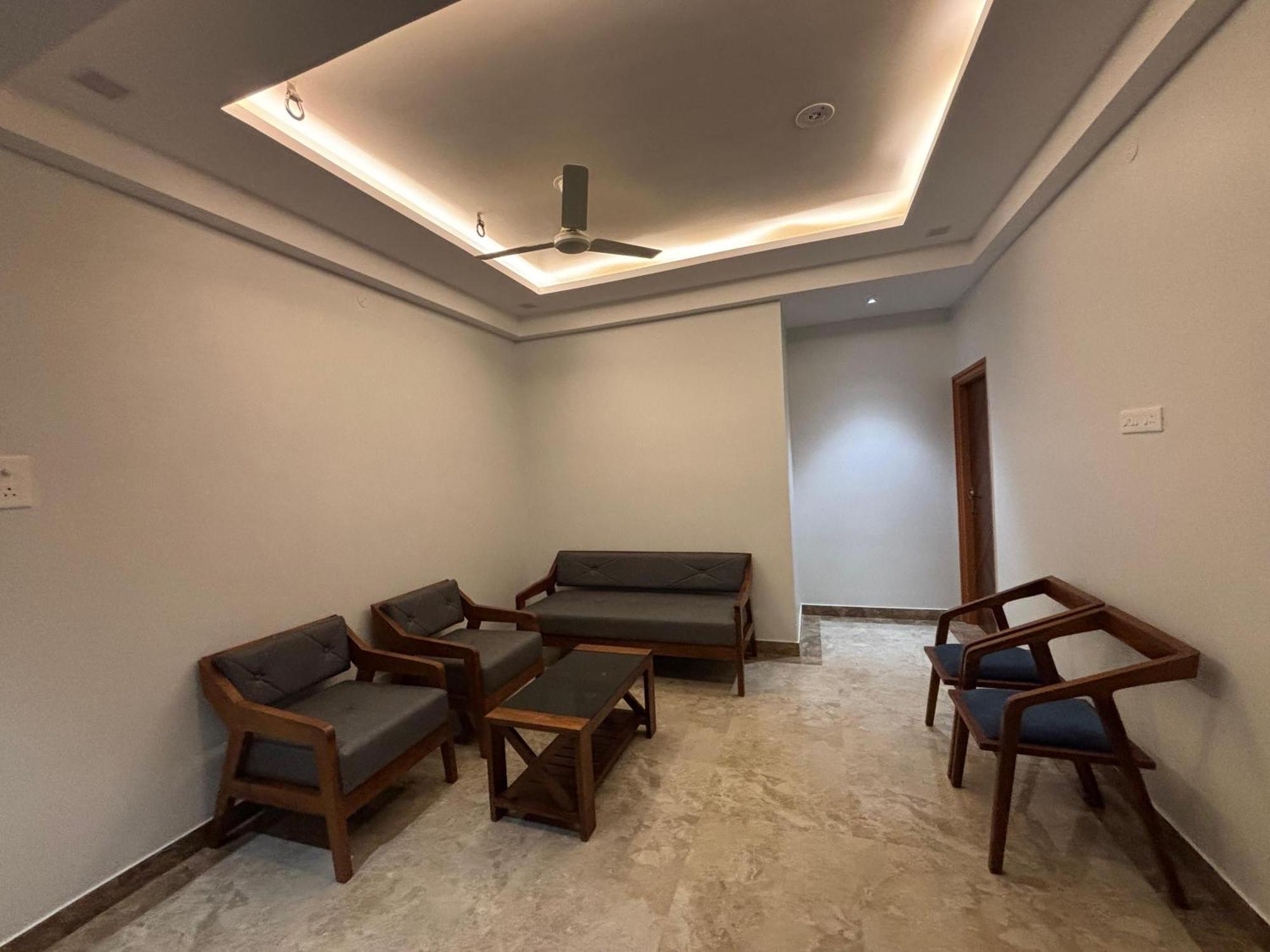 Srirangam Nandavanam Service Apartments Tiruchirappalli Luaran gambar