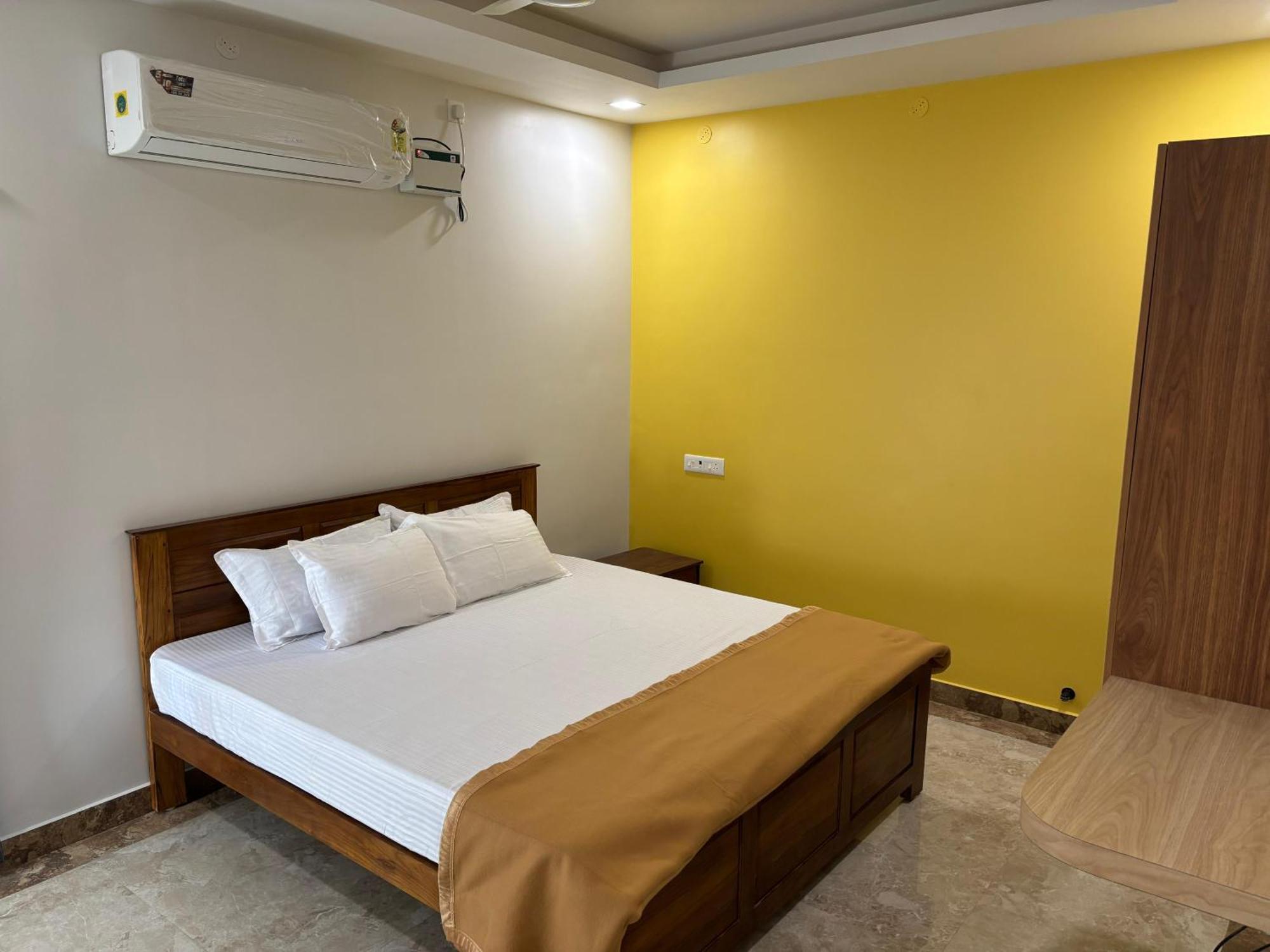 Srirangam Nandavanam Service Apartments Tiruchirappalli Luaran gambar